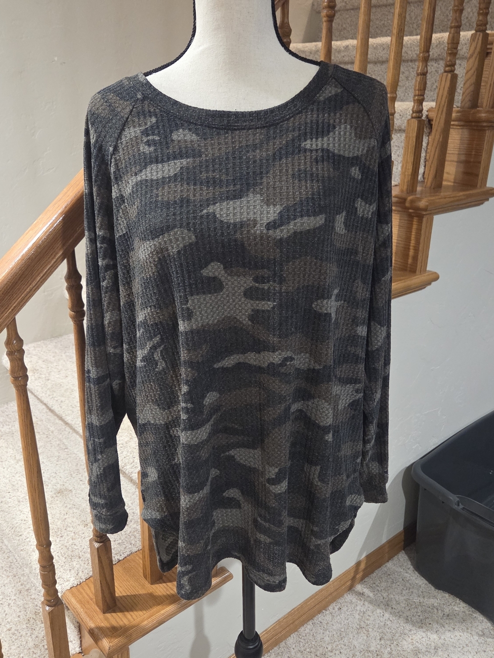 Relaxed Long Sleeve Camo Waffle Top - Olive/Gray